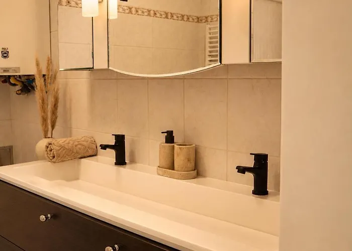 Cozy Modern In *